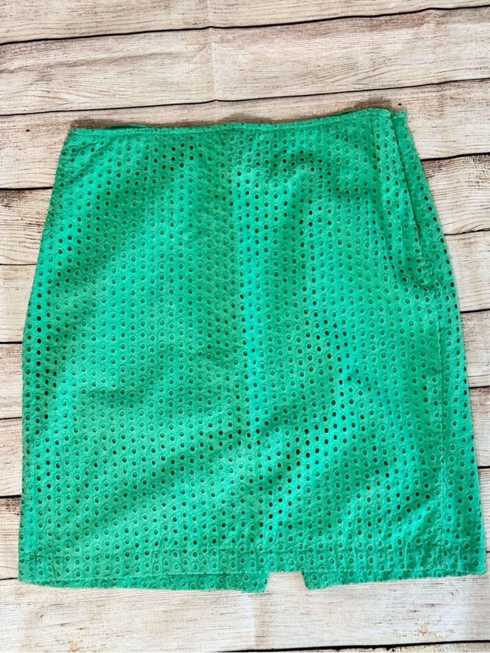 Max Studio Green Eyelet Skirt Size 10 Cotton Mini Spring Summer